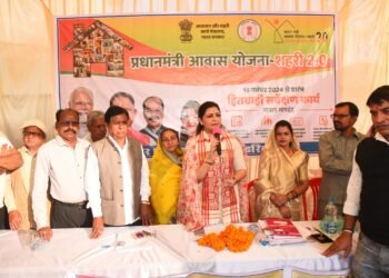 पंडरिया विधायक भावना बोहरा ने विभिन्न वार्ड में किया दौरा, जनता की समस्याओं का निराकरण करने अधिकारियों को दिए दिशा निर्देश