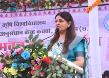 पंडरिया विधायक भावना बोहरा ने विधानसभा में आदिवासियों को वन आवासीय पट्टा, किसानों को कृषि पम्प एवं पीएम फसल बिमा योजना सहित नई औद्योगिक नीति के संबंध में पूछा प्रश्न