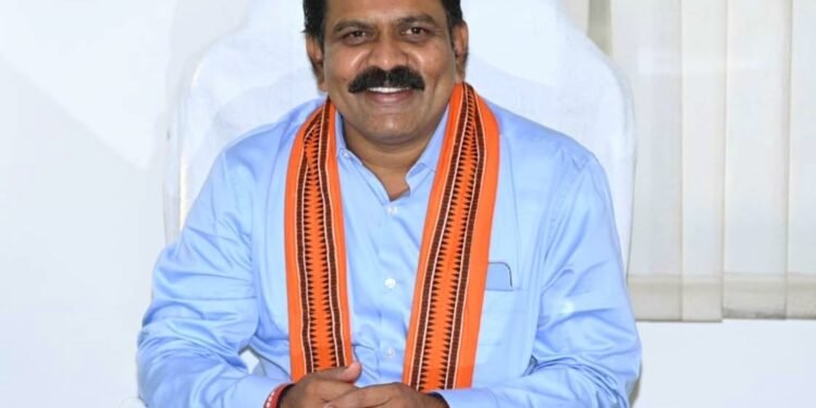 उप मुख्यमंत्री  विजय शर्मा का आज कवर्धा दौरा विकास कार्यों का भूमिपूजन कृषक सम्मेलन और सांस्कृतिक कार्यक्रमों में होंगे शामिल