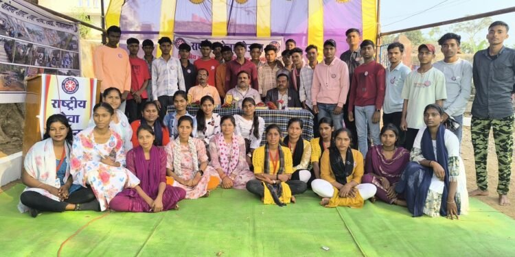 रेंगा खार खुर्द में लगा राष्ट्रीय सेवा योजना का सात दिवसीय शिविर 1 रेंगा खार खुर्द में लगा राष्ट्रीय सेवा योजना का सात दिवसीय शिविर