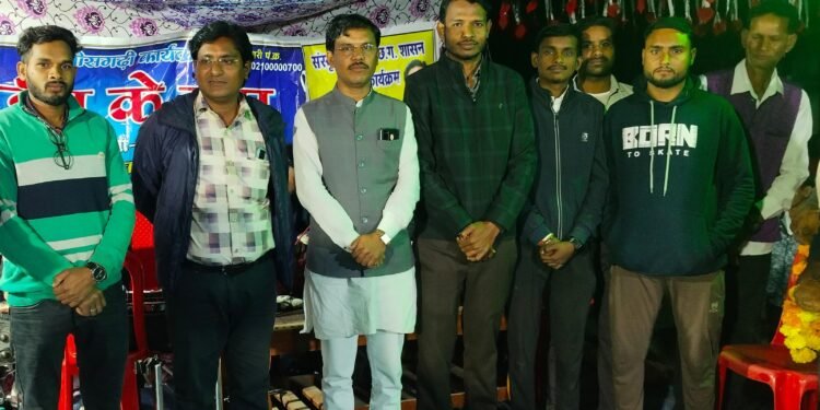 परम पूज्य गुरु घासीदास बाबा जी की जयंती एवं लोककला मंच दूज के चंदा कार्यकर्म में मुख्य अतिथि के रूप में शामिल हुए नरेश साहू 1 परम पूज्य गुरु घासीदास बाबा जी की जयंती एवं लोककला मंच दूज के चंदा कार्यकर्म में मुख्य अतिथि के रूप में शामिल हुए नरेश साहू