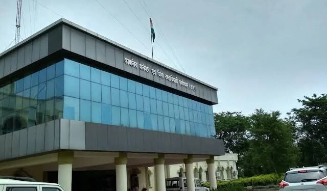 कबीरधाम जिले में निर्माण कार्यों का भुगतान रुका, सरपंच संघ और ठेकेदार परेशान