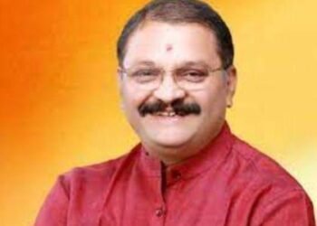 सांसद संतोष पांडेय के प्रयास से राजनांदगांव बायपास रोड से नवीन बाजार तक गौरव पथ निर्माण की मिली स्वीकृति, सांसद ने मुख्यमंत्री व नगरीय प्रशासन मंत्री का जताया आभार।