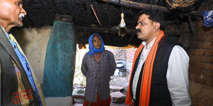 उपमुख्यमंत्री  विजय शर्मा ने पीएम आवास के हितग्राहियों से की मुलाकात, निर्माण कार्य की गुणवत्ता पर दिया जोर