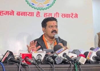 पत्रकार मुकेश चंद्राकर हत्याकांड की जांच 4 हफ्ते में पूरी कर चालान पेश कर स्पीड ट्रायल करवाया जाएगा उपमुख्यमंत्री विजय शर्मा 3 पत्रकार मुकेश चंद्राकर हत्याकांड की जांच 4 हफ्ते में पूरी कर चालान पेश कर स्पीड ट्रायल करवाया जाएगा उपमुख्यमंत्री विजय शर्मा