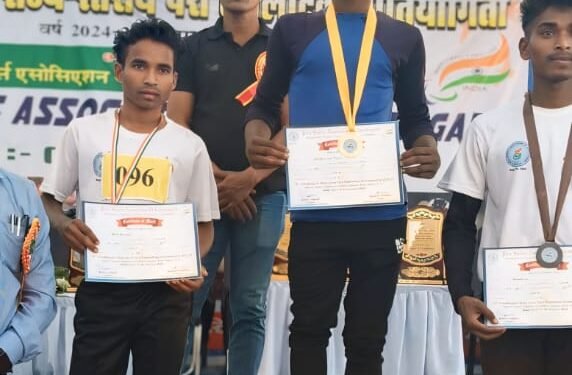 छत्तीसगढ़ राज्य पैरा एथलेटिक्स प्रतियोगिता में श्री राम कृष्ण पब्लिक स्कूल की छात्र खिलेश्वर पटेल ने मारी बाजी