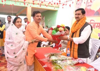 माता राजीम जयंती महोत्सव का भव्य आयोजन अतरिया खुर्द में उमड़ी श्रद्धालुओं की भीड़