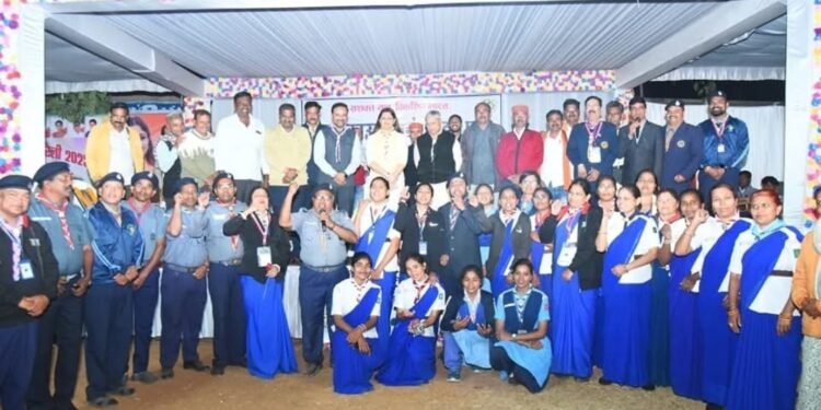 स्काउट्स गाइड्स ने किया अनुशासन और रचनात्मकता का प्रदर्शन छत्तीसगढ़ की सांस्कृतिक विरासत को किया साकार विशाल जिला रैली हुई संपन्न