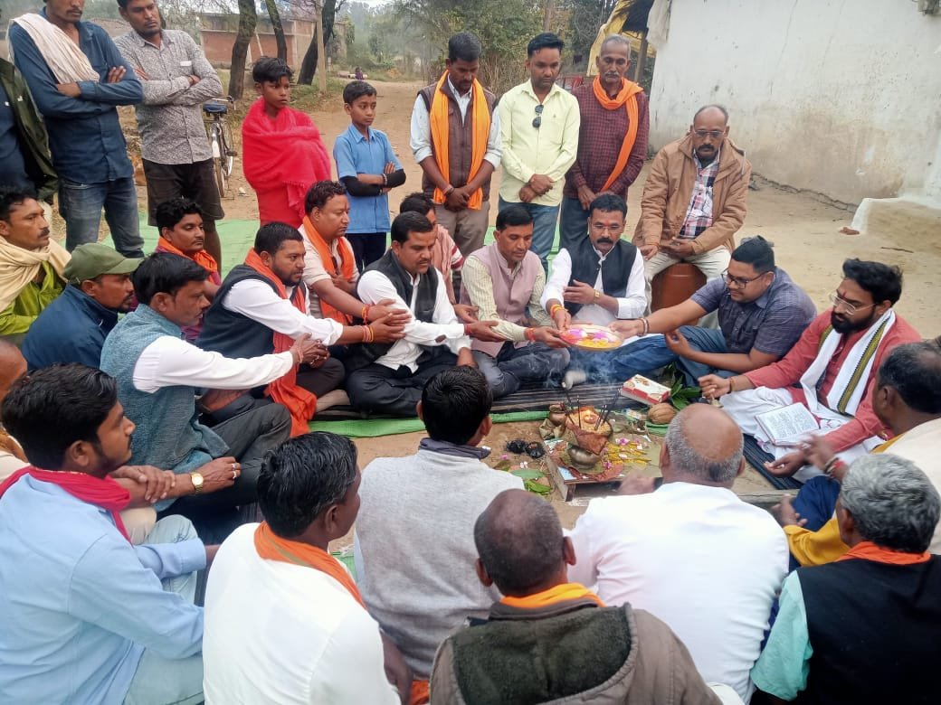 उपमुख्यमंत्री विजय शर्मा के नेतृत्व में जिले के समुचित विकास कार्यों का किया जा रहा लगातार भूमिपूजन 4 IMG 20250119 WA0021 1