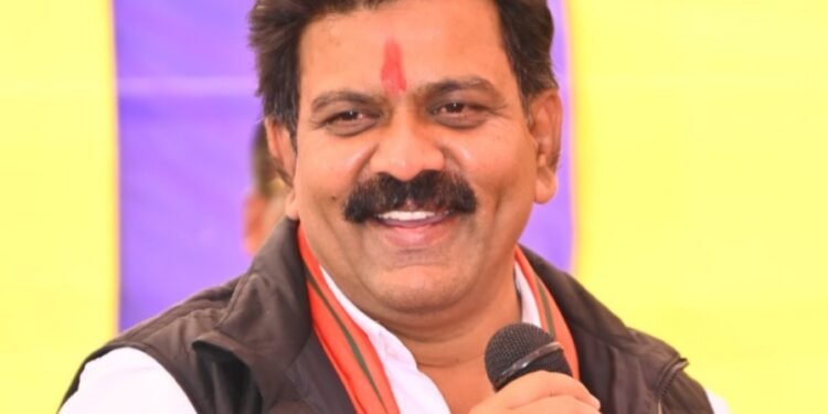 उपमुख्यमंत्री विजय शर्मा के नेतृत्व में जिले के समुचित विकास कार्यों का किया जा रहा लगातार भूमिपूजन 1 उपमुख्यमंत्री  विजय शर्मा के नेतृत्व में जिले के समुचित विकास कार्यों का किया जा रहा लगातार भूमिपूजन