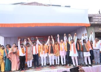कार्यकर्ता सम्मलेन कर भाजपा ने किया नगरी निकाय चुनाव का शंखनाद
