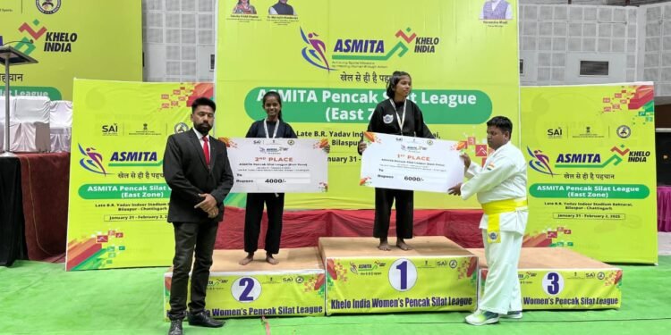 खेलो इंडिया विमेंस लीग में कवर्धा एवं अशोका स्कूल के बेटियों ने लहराया परचम। 1 खेलो इंडिया विमेंस  लीग में कवर्धा एवं अशोका स्कूल के बेटियों ने लहराया परचम।