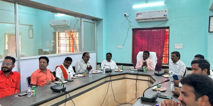 नपाध्यक्ष चंद्रप्रकाश ने पार्षदों के साथ परिचयात्मक बैठक ली।