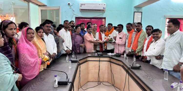 नगर पालिका उपाध्यक्ष व अपील समिति सदस्य का निर्वाचन पवन जायसवाल उपाध्यक्ष निर्वाचित हुए।