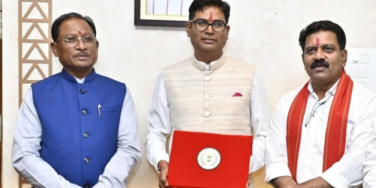 उपमुख्यमंत्री विजय शर्मा के विशेष प्रयासों से जलाशय, नहर निर्माण और नहर लाइनिंग कार्यो के लिए बजट में मिली 09 करोड़ 15 लाख रुपए। 1 उपमुख्यमंत्री विजय शर्मा के विशेष प्रयासों से जलाशय, नहर निर्माण और नहर लाइनिंग कार्यो के लिए बजट में मिली 09 करोड़ 15 लाख रुपए।