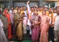 कबीरधाम जिला पंचायत चुनाव: भाजपा की गुटबाजी के बीच ईश्वरी साहू अध्यक्ष, कड़ी रस्साकशी के बाद कैलाश चंद्रवंशी उपाध्यक्ष निर्विरोध निर्वाचित। 4 कबीरधाम जिला पंचायत चुनाव: भाजपा की गुटबाजी के बीच ईश्वरी साहू अध्यक्ष, कड़ी रस्साकशी के बाद कैलाश चंद्रवंशी उपाध्यक्ष निर्विरोध निर्वाचित।