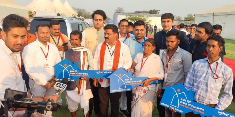 उप मुख्यमंत्री विजय शर्मा के प्रयासो से,12 हजार से अधिक ग्रामीण परिवारों का सपना हुआ पूरा।