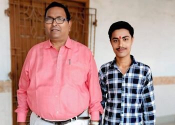 मारवाड़ी कॉलेज के प्राचार्य से मिलकर अपनी मांगे रखी।