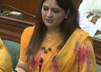 पंडरिया विधायक भावना बोहरा ने विधानसभा में सी-मार्ट में स्वसहयता समूहों की सहभागिता बढ़ाने, कैम्पा मद, शराब घोटाले और विभिन्न विषयों पर पूछा प्रश्न।