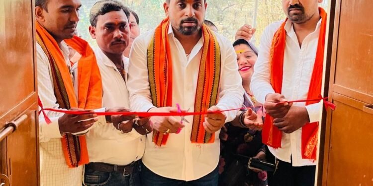 उप मुख्यमंत्री विजय शर्मा द्वारा ग्रामीण क्षेत्रों का किया जा रहा है समुचित विकास: वीरेन्द्र साहू। 1 उप मुख्यमंत्री विजय शर्मा द्वारा ग्रामीण क्षेत्रों का किया जा रहा है समुचित विकास: वीरेन्द्र साहू।