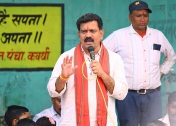 उपमुख्यमंत्री विजय शर्मा के प्रयासों से बोड़ला विकासखंड के 895 किसानों को 61 लाख से अधिक की सहायता राशि खाते में हस्तांतरित।