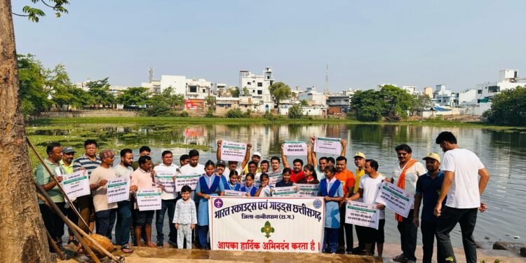 श्रमदान से दर्री तालाब की सुंदरता बढेगी-चंद्रप्रकाश चंद्रवंशी। 1 श्रमदान से दर्री तालाब की सुंदरता बढेगी-चंद्रप्रकाश चंद्रवंशी।