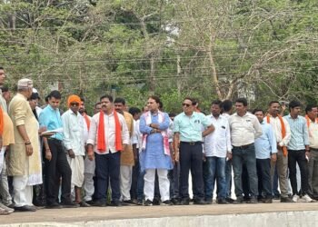 उपमुख्यमंत्री  विजय शर्मा एवं छत्तीसगढ़ पर्यटन मंडल के अध्यक्ष  नीलू शर्मा ने भोरमदेव क्षेत्र का अधिकारियों के साथ निरीक्षण किया और विकास कार्यों की रूपरेखा पर विस्तार से चर्चा की।