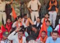 मिशनरी स्कूल में चल रहा धर्मांतरण का खेल विद्यार्थी परिषद ने कड़ा विरोध कर जताया रोश।