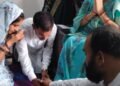 परम पूजनीय गुरु माता मनीषा देवी का ग्राम अतरिया खुर्द में आगमन, सरपंच नरेश साहू को दिया आशीर्वाद
