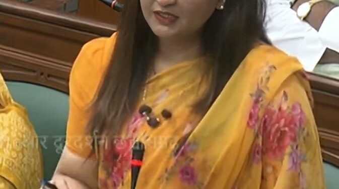 पंडरिया विधायक भावना बोहरा ने विधानसभा में डायल 112 आपातकालीन सेवा के टेंडर प्रक्रिया, महिला उत्पीड़न एवं शिशुओं के वैक्सीन भण्डारण के संबंध में पूछा प्रश्न?