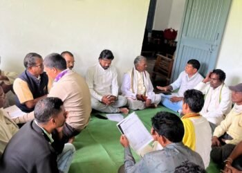 प्रभारी बनने के बाद रेंगाखार वनांचल के दौरे पर पहुँचे कामू बैगा, कांग्रेस कार्यकर्ताओं के साथ ली बैठक