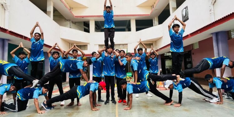 मेजर ध्यानचंद जी के स्मृति में गुरुकुल पब्लिक स्कूल के द्वारा राष्ट्रीय खेल दिवस मनाया गया 1 मेजर ध्यानचंद जी के स्मृति में गुरुकुल पब्लिक स्कूल के द्वारा राष्ट्रीय खेल दिवस मनाया गया