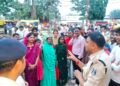 थाना भोरामदेव अंतर्गत ग्राम राजानवागांव साप्ताहिक बाजार में कबीरधाम पुलिस का साइबर जन जागरूकता पखवाड़ा