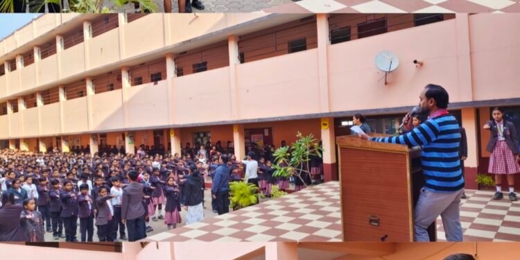 श्री रामकृष्ण पब्लिक स्कूल, कवर्धा में विद्यार्थियों ने ली नशामुक्ति की शपथ 1 श्री रामकृष्ण पब्लिक स्कूल, कवर्धा में विद्यार्थियों ने ली नशामुक्ति की शपथ